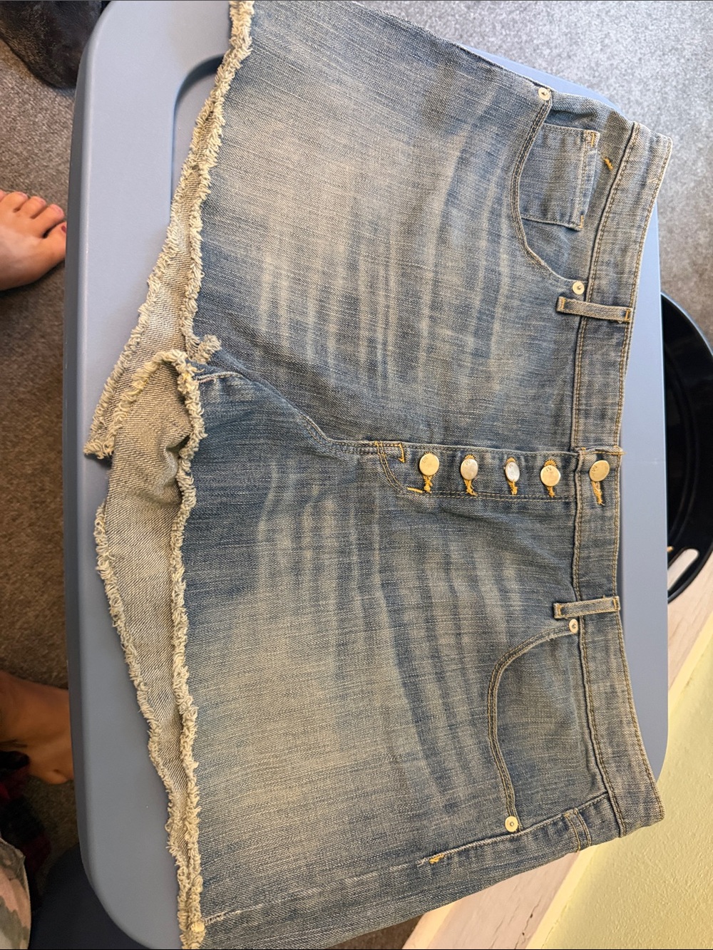 Mossimo Supply Co. Light Wash Denim Button-Front Women’s Relaxed Shorts